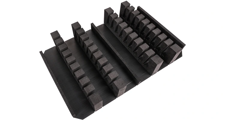 Ladungsträger mit Zahnleisten